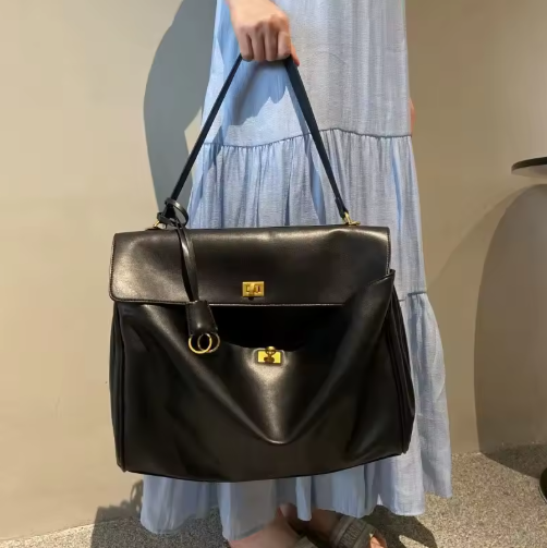 Amara Tote